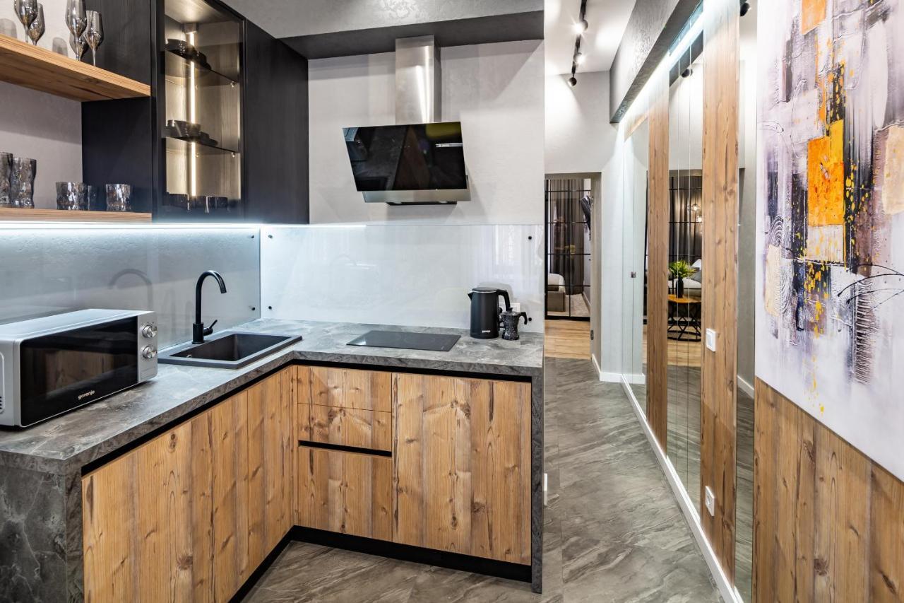 Alfa Apartments Kulisha 12 Lviv Buitenkant foto